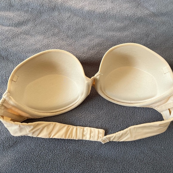 DKNY Padded Strapless Bra (36B) - Picture 2 of 3